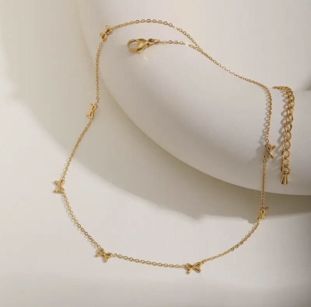 Josslyn bow link necklace