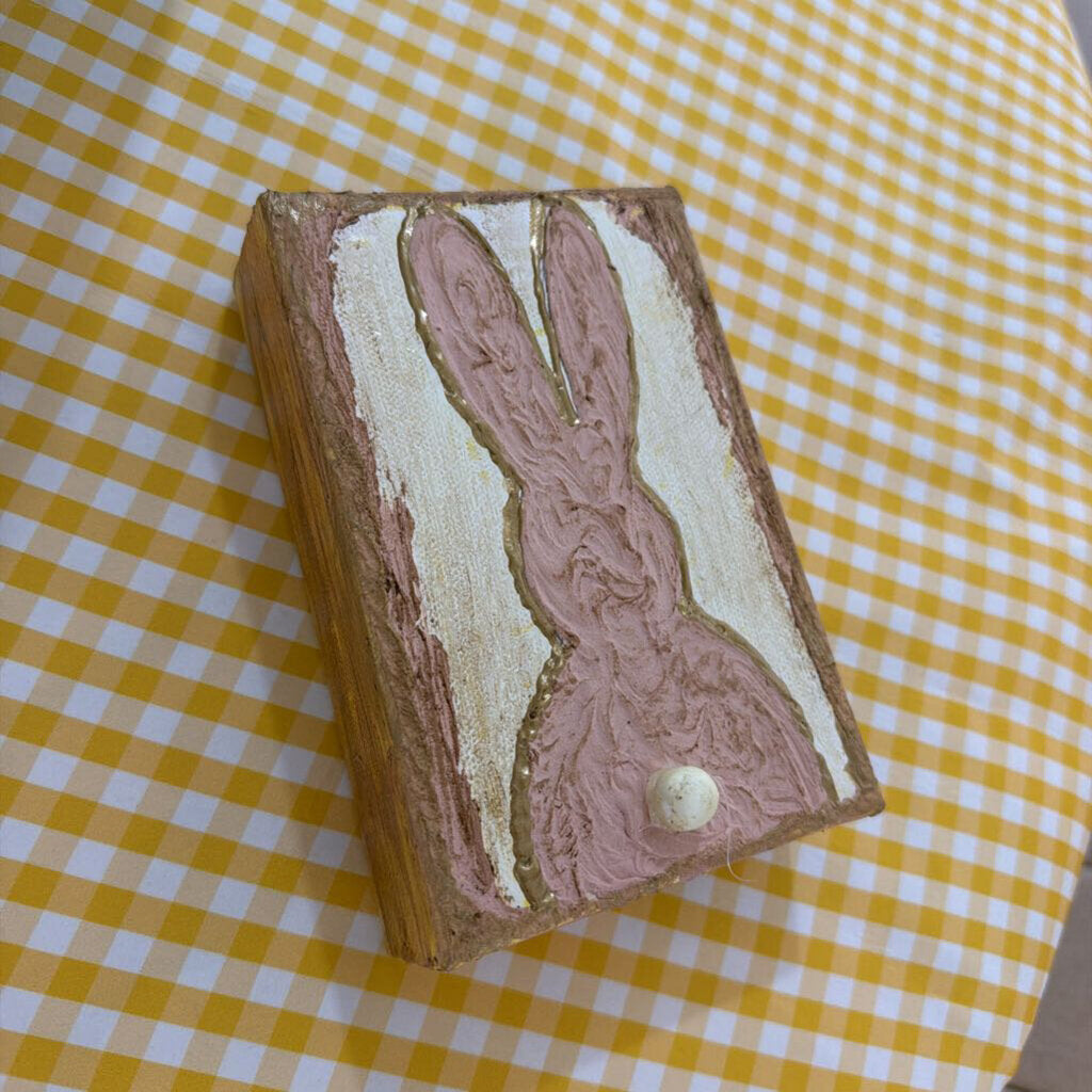 Gold trim bunny sign